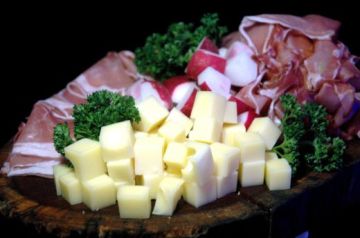 Certificaciones MicroVal y AOAC y su importancia para pruebas de Listeria
